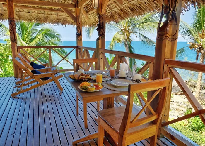 Manja Kely Lodge - Nosy Komba Island