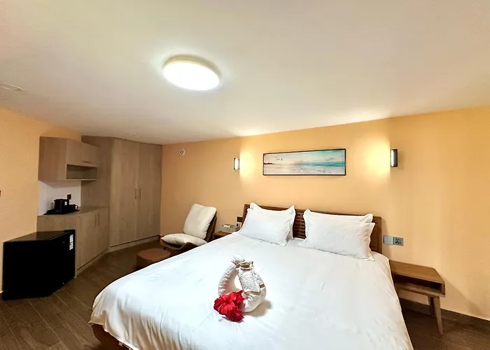 Holiday Beach Hotel